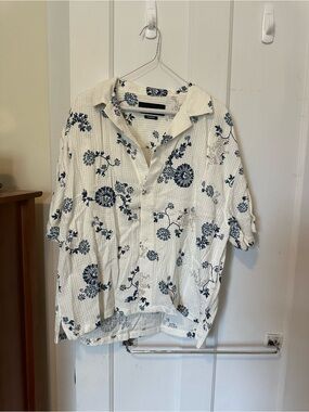 Abercrombie & Fitch White Button-Down Shirt with Blue Floral Print